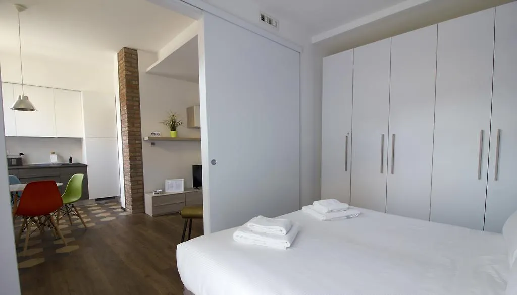 Italianway-Ciaia Apartment Milan