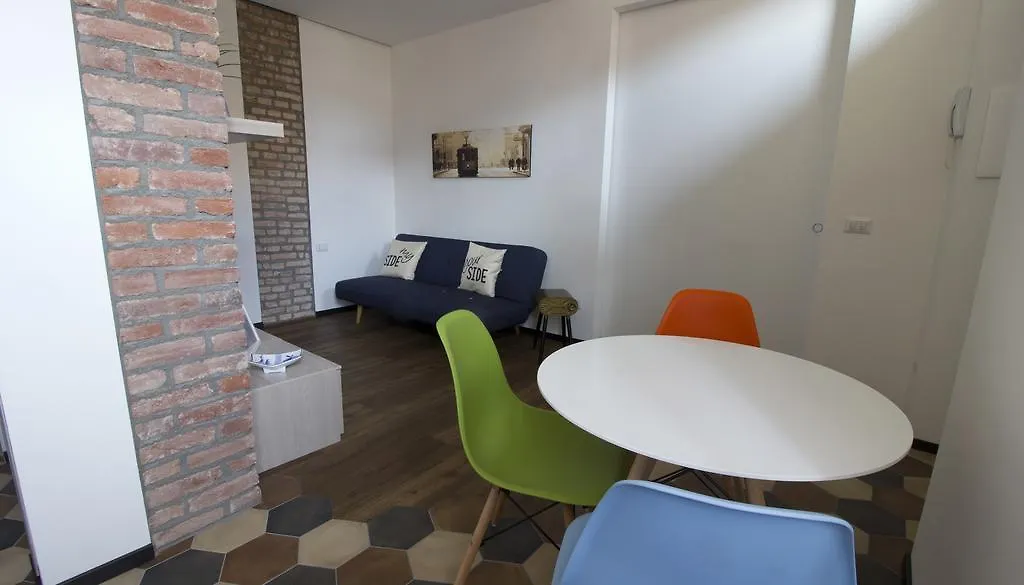 Italianway-Ciaia Apartment Milan