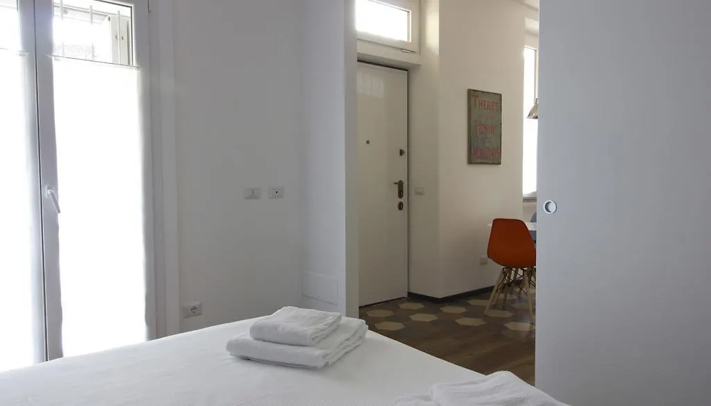 Italianway-Ciaia Apartment Milan